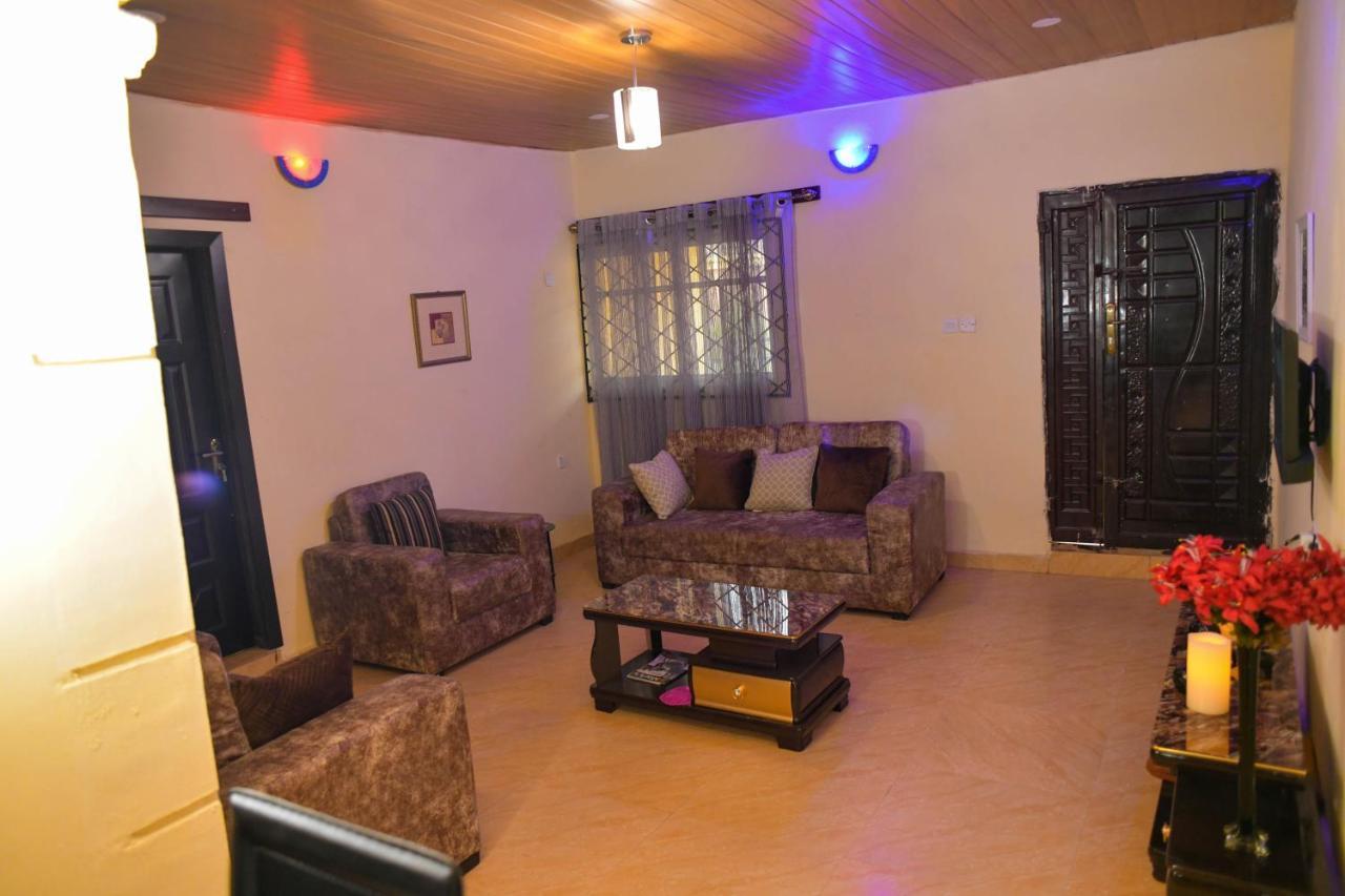 Living Green Apartments Airport Pick Up Benin City Exterior foto