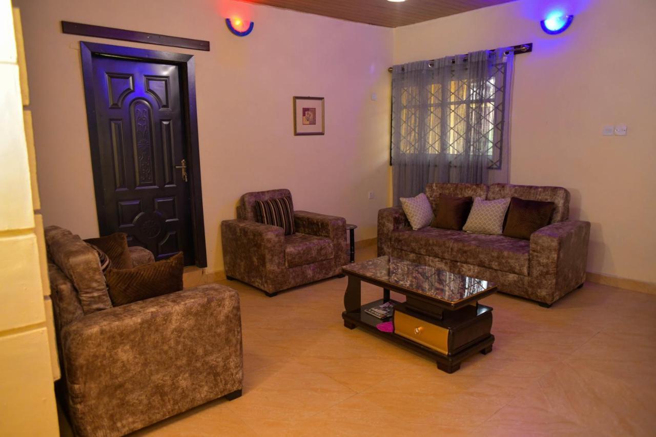 Living Green Apartments Airport Pick Up Benin City Exterior foto